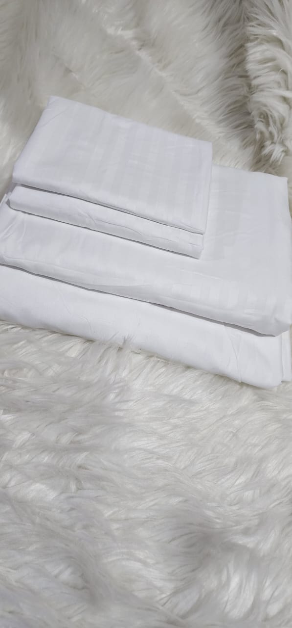 7x8 White Cotton Striped Duvet Cover Set – 4 Pillowcases + Bedsheet ( 240x260) // 7×8