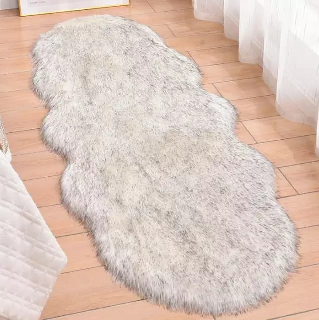 Fox fur mat Size 180x65cm