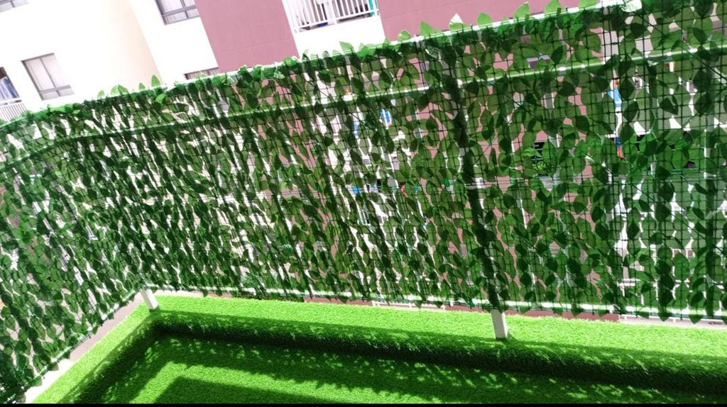 Artificial fence (3m by 1m)